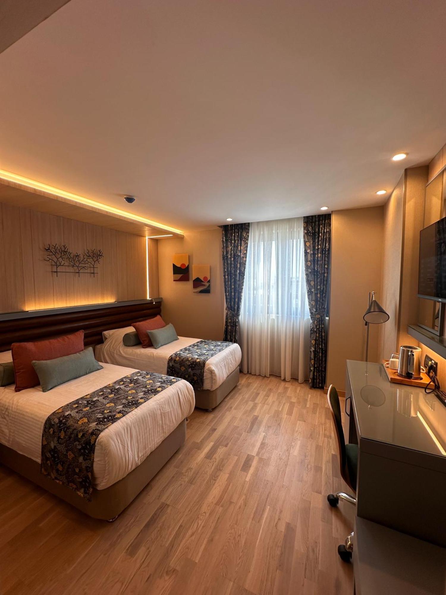 Double or Twin Room,1640370415:JPEG