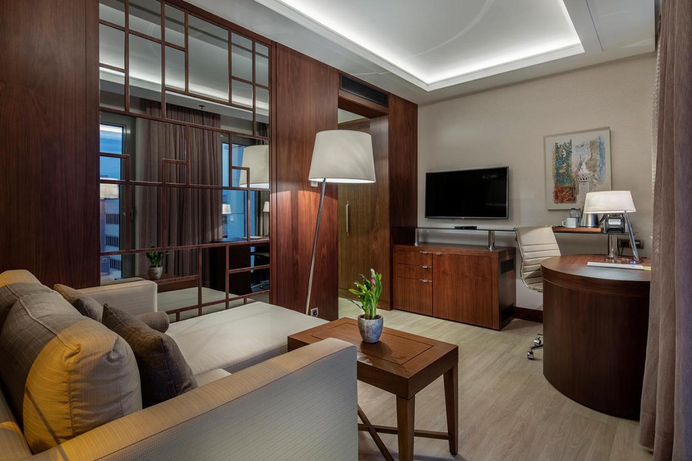 Junior Suite,1687502355:JPEG